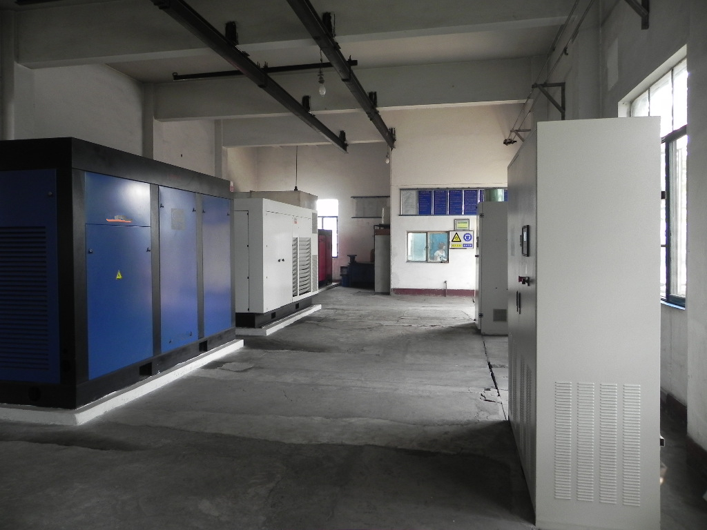 110kw screw compressor.jpg